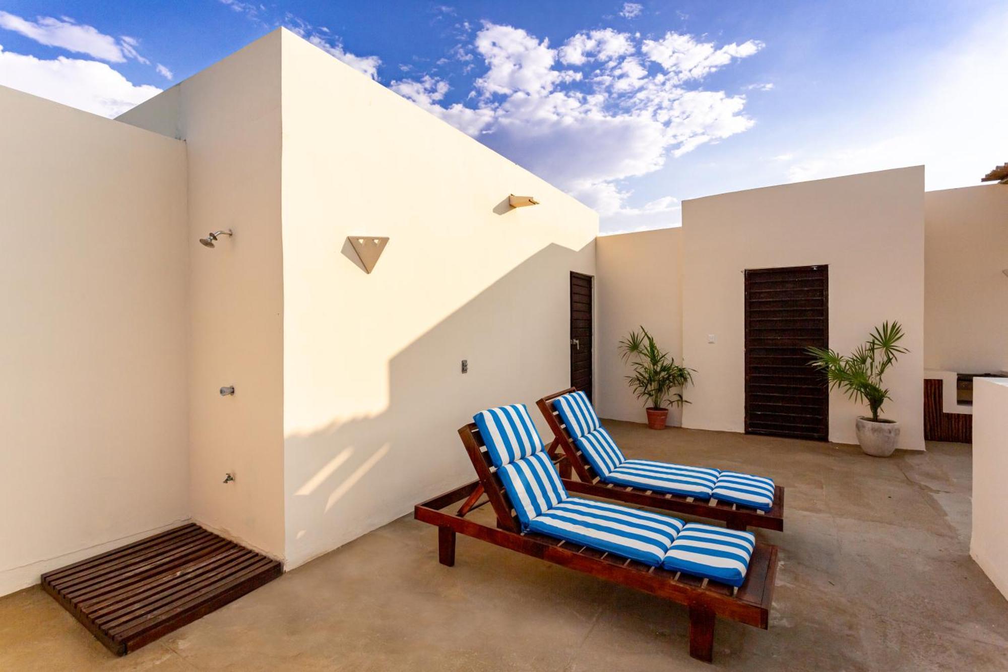 Penthouse With Private Pool Apartment *