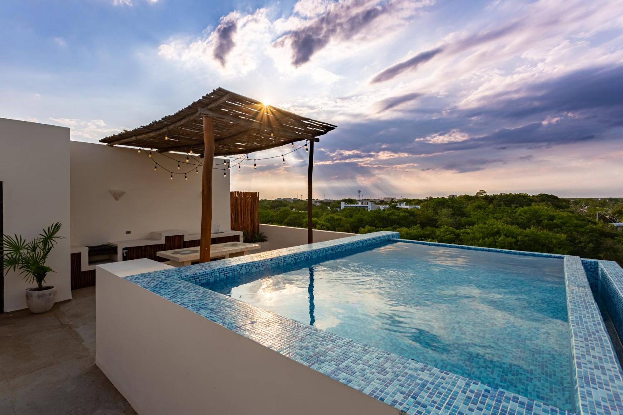 Apartment Penthouse With Private Pool